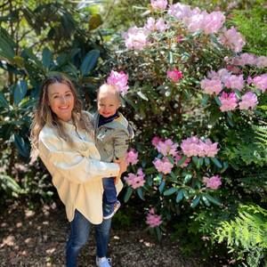 Meet your Posher, Laura